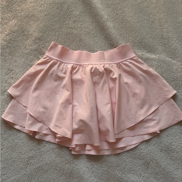 lululemon athletica Dresses & Skirts - Lululemon court rival skirt